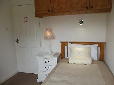 Innwood House Bed & Breakfast 3*
