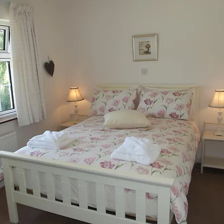 Bed & Breakfast Innwood House 3*