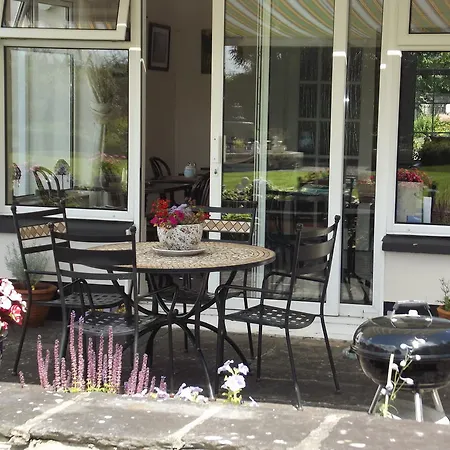 Bed & Breakfast Innwood House 3*