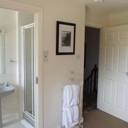 Bed & Breakfast Innwood House 3*