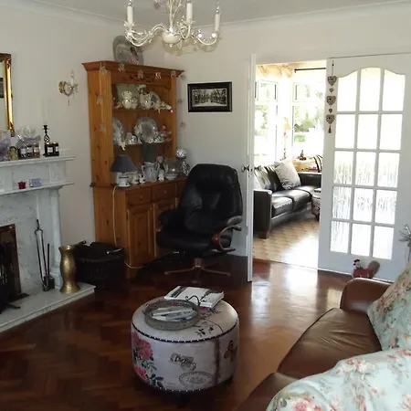 Bed & Breakfast Innwood House 3*