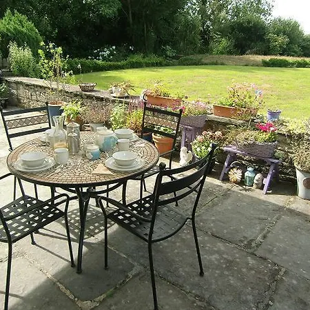 Bed & Breakfast Innwood House